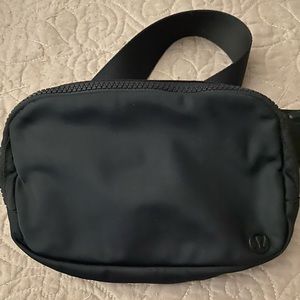 Lululemon Original Belt Bag